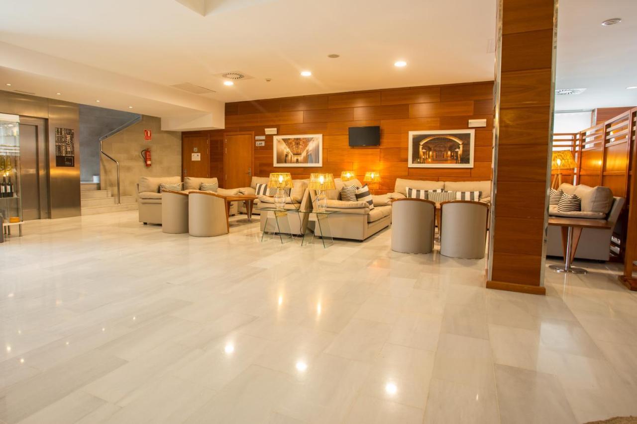 Checkin Valencia Hotel 3*